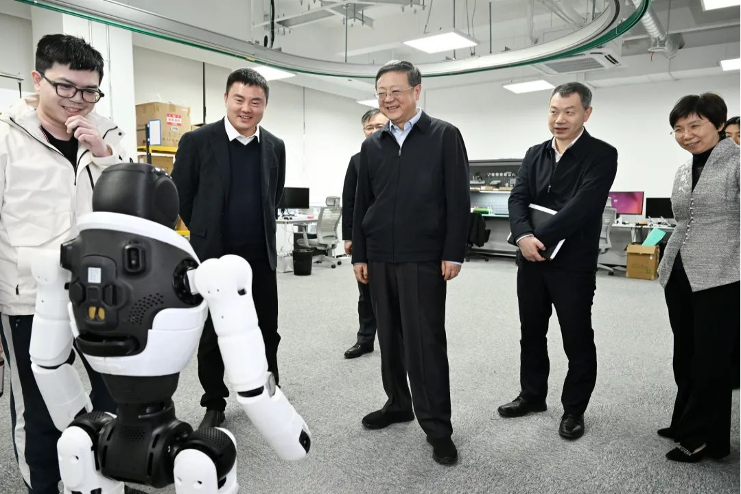 上海市委书记陈吉宁专题调研z6mg·人生就是博机器人